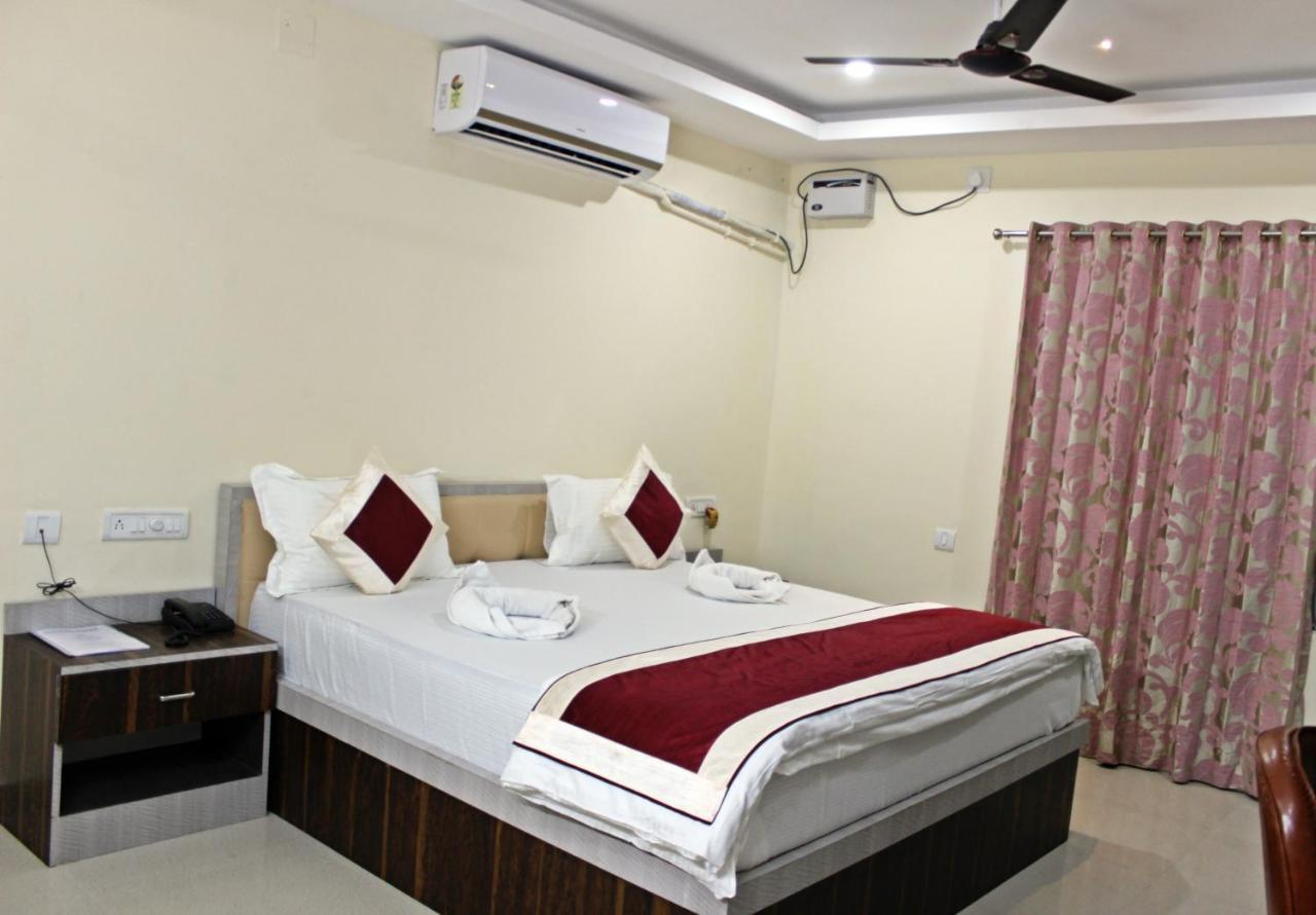 Royal 91 * Bhubaneswar